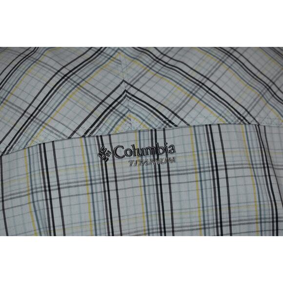 Columbia Titanium Fishing Shirt Men Size Medium Performance Hiking Vented - Picture 3 of 7